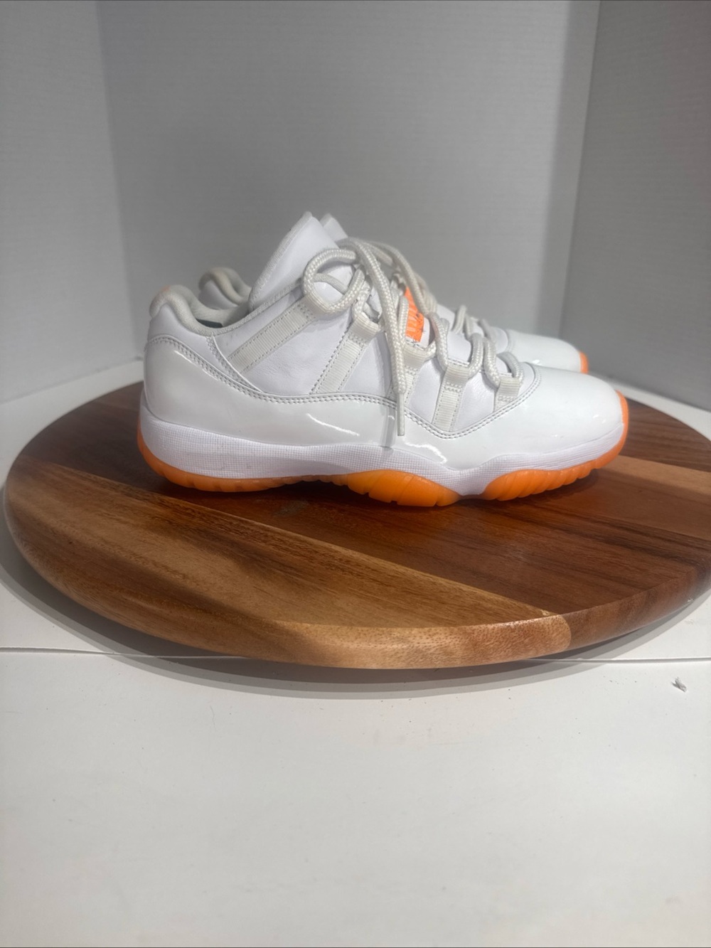 Nike Air Jordan 11 Retro Low Bright Citrus 2021 Women’s Size 8 Orange White